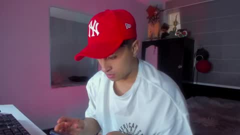 Snapshot of boylatin_777 chatting on January 16, 7:10 pm miguel online show from January 16, 7:10 pm