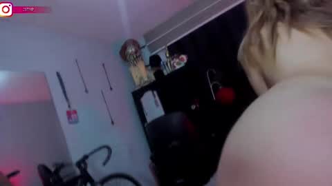 Snapshot of boylatin_777 chatting on March 9, 5:39 pm miguel online show from March 9, 5:39 pm