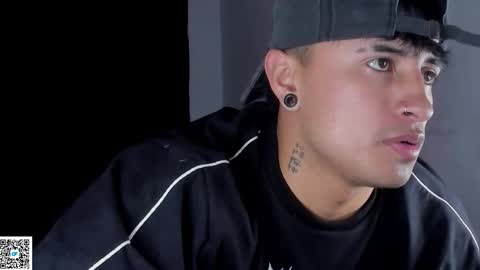 Snapshot of boylatin_777 chatting on September 15, 4:12 am miguel online show from September 15, 4:12 am