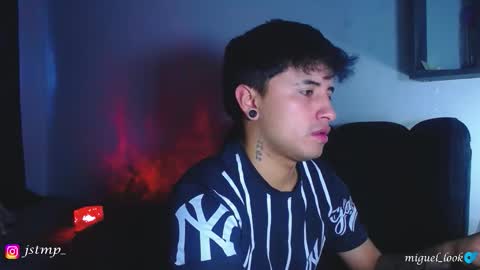 Snapshot of boylatin_777 chatting on October 2, 4:47 pm miguel online show from October 2, 4:47 pm