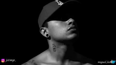 Snapshot of boylatin_777 chatting on October 4, 11:52 am miguel online show from October 4, 11:52 am