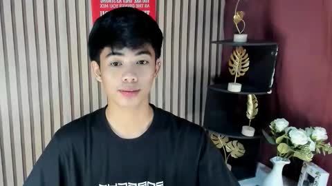 HI IM JAMES DONT FORGET GIVE ME THUMBS UP AND JOIN TO MY FANCLUB online show from September 11, 6:52 pm