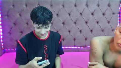 ALEX - TAYLER  -MIKE online show from December 3, 1:43 pm