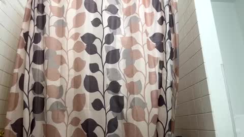 Snapshot of boysetsfire34 chatting on February 7, 6:14 am boysetsfire34 online show from February 7, 6:14 am