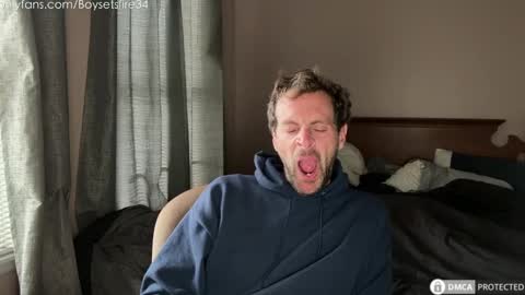 Snapshot of boysetsfire34 chatting on September 24, 6:33 pm boysetsfire34 online show from September 24, 6:33 pm