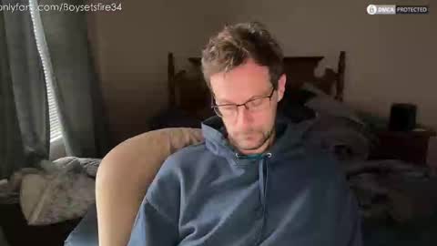 Snapshot of boysetsfire34 chatting on October 24, 4:58 pm boysetsfire34 online show from October 24, 4:58 pm
