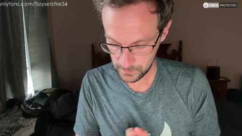 Snapshot of boysetsfire34 chatting on November 5, 7:25 pm boysetsfire34 online show from November 5, 7:25 pm