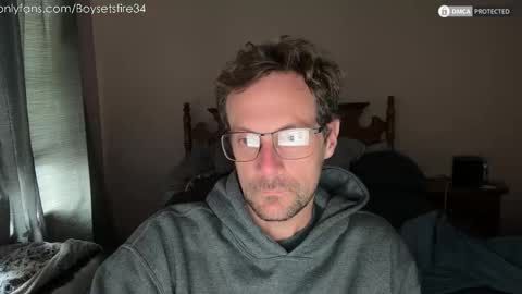 Snapshot of boysetsfire34 chatting on November 24, 4:51 pm boysetsfire34 online show from November 24, 4:51 pm
