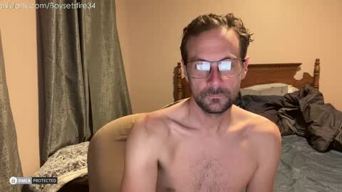 Snapshot of boysetsfire34 chatting on November 29, 3:09 am boysetsfire34 online show from November 29, 3:09 am