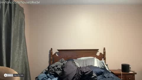 Snapshot of boysetsfire34 chatting on November 30, 11:31 pm boysetsfire34 online show from November 30, 11:31 pm