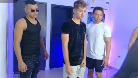 Snapshot of boysgang_sex chatting on November 20, 11:43 am Angelo Mark Fernando Taylor online show from November 20, 11:43 am