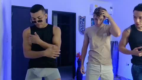 Snapshot of boysgang_sex chatting on November 22, 11:31 am Angelo Mark Fernando Taylor online show from November 22, 11:31 am