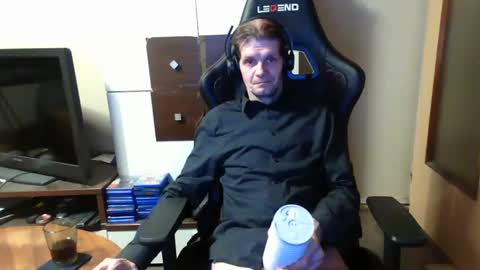 bponie1 online show from February 6, 5:03 am