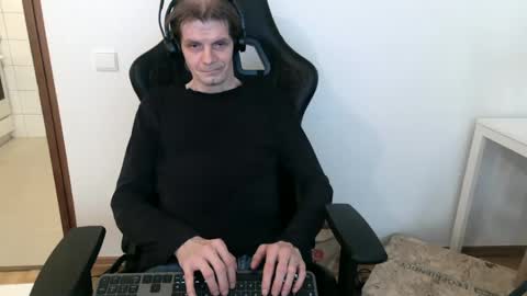 bponie1 online show from March 11, 8:30 am