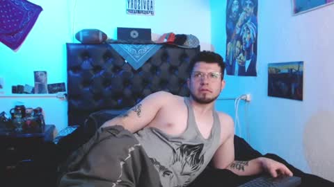 brad hot boy online show from February 13, 7:10 pm