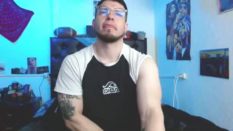 brad hot boy online show from September 25, 3:27 pm