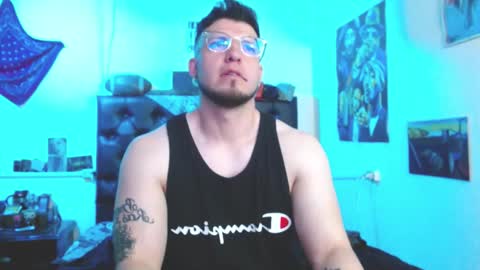 brad hot boy online show from October 4, 5:11 pm