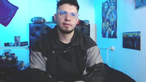 brad hot boy online show from November 26, 3:57 pm