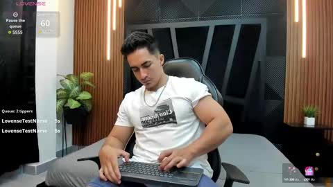 Snapshot of brad_summer chatting on February 11, 6:11 pm brad summer online show from February 11, 6:11 pm