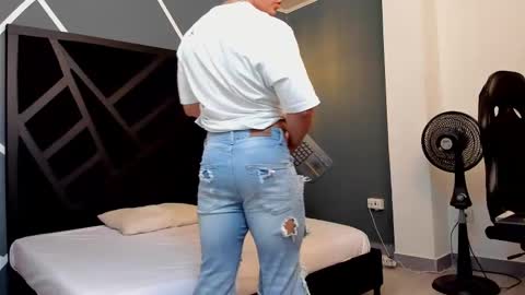 Snapshot of brad_summer chatting on February 21, 5:31 pm brad summer online show from February 21, 5:31 pm