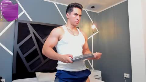 Snapshot of brad_summer chatting on February 22, 5:24 pm brad summer online show from February 22, 5:24 pm