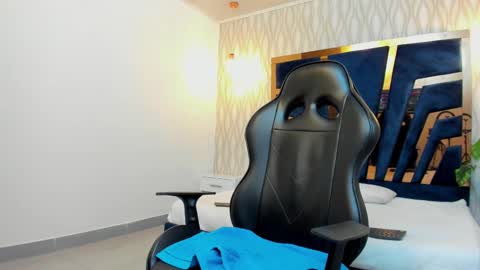 Snapshot of brad_summer chatting on February 27, 5:36 pm brad summer online show from February 27, 5:36 pm