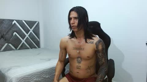 Snapshot of brad_wesley__ chatting on November 18, 8:35 pm Brad online show from November 18, 8:35 pm