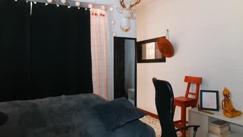 Bradley Martinez online show from February 7, 5:51 pm