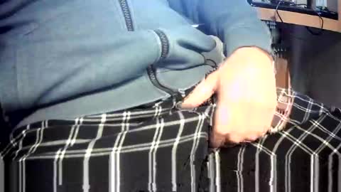 bram27370 online show from December 4, 8:56 am