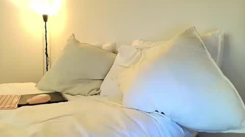 Snapshot of brandonandnat chatting on December 13, 7:53 pm Brandon and Nath online show from December 13, 7:53 pm