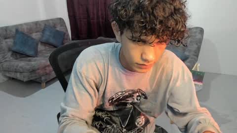 Brandon Stone online show from December 14, 2:01 am