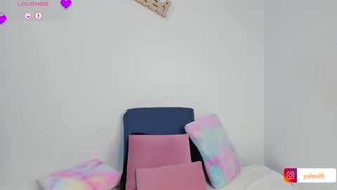 Snapshot of brandy_brow chatting on November 21, 1:04 am brandy Independent model online show from November 21, 1:04 am