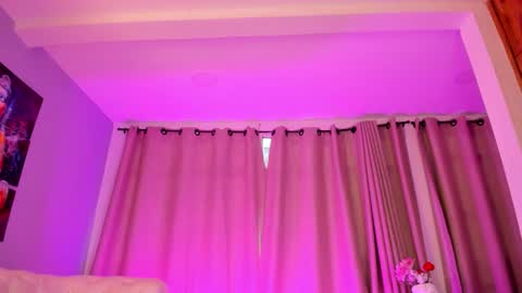   online show from November 28, 9:17 pm