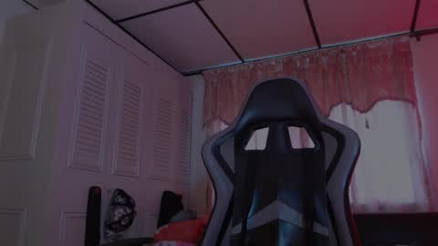 brasi_ online show from November 14, 6:28 pm