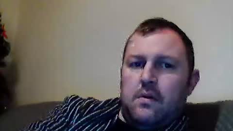 willywinker online show from December 24, 7:06 am