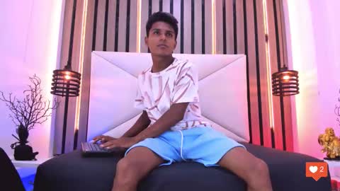 bratt_wolft_ online show from December 20, 11:17 am