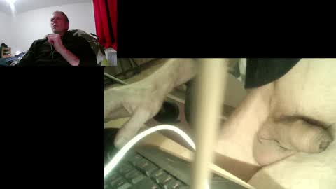 Snapshot of bremer64 chatting on December 9, 5:30 pm bremer64 online show from December 9, 5:30 pm