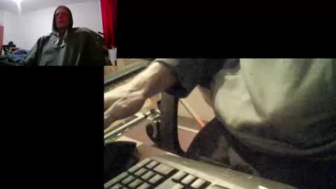 Snapshot of bremer64 chatting on February 15, 10:00 am bremer64 online show from February 15, 10:00 am