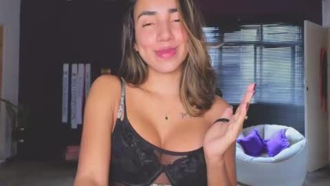 brendaaguerra online show from January 10, 3:27 pm