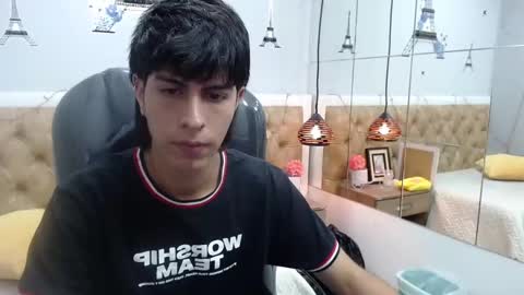 Esteban online show from February 13, 1:19 am