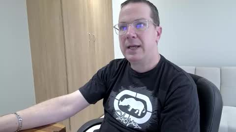 Brett online show from November 1, 10:17 am