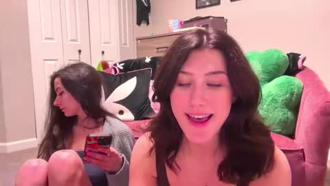 Brianna3 online show from February 5, 8:11 am