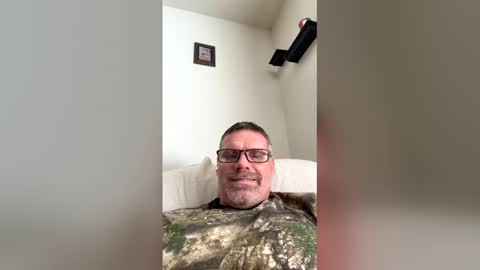 brian38431 online show from December 14, 5:29 pm