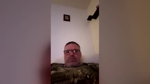 brian38431 online show from December 15, 12:31 pm