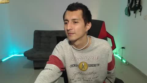 Snapshot of brian_sweetx chatting on March 10, 1:23 am Brian sweetx Independent online show from March 10, 1:23 am