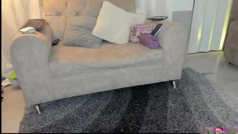 briana online show from February 4, 12:55 pm