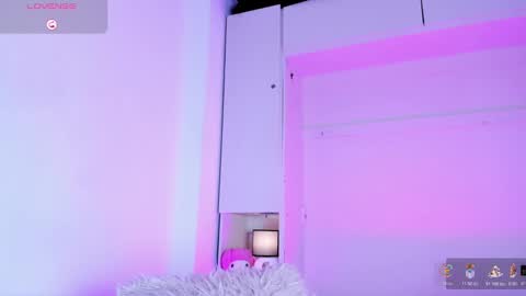 brianataylor1 online show from October 18, 12:35 am