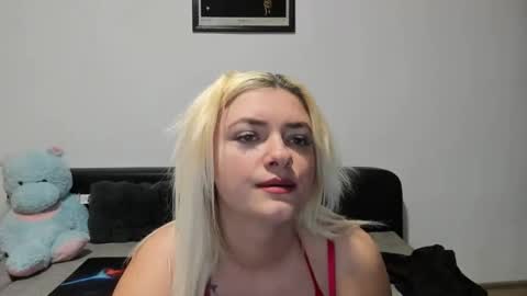 Snapshot of briashine chatting on November 22, 3:55 pm BriaShine online show from November 22, 3:55 pm