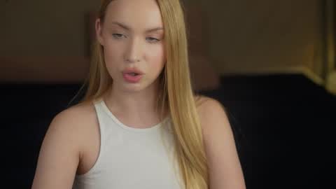 Diamonds Girls online show from September 17, 12:01 am