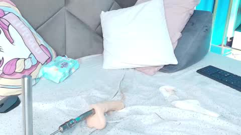 Snapshot of brigiitte_rohan chatting on February 18, 4:05 pm Brigiitte online show from February 18, 4:05 pm